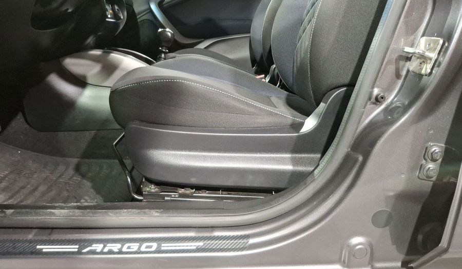 Fiat Argo 1.8 PRECISION Hatchback 2021