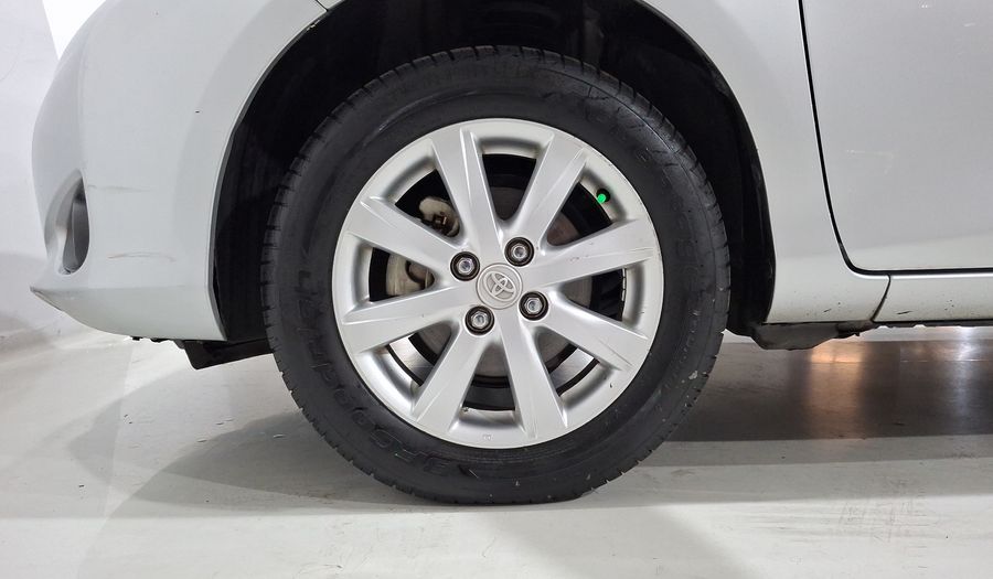 Toyota Yaris 1.5 PREMIUM AT 5PTAS Hatchback 2014