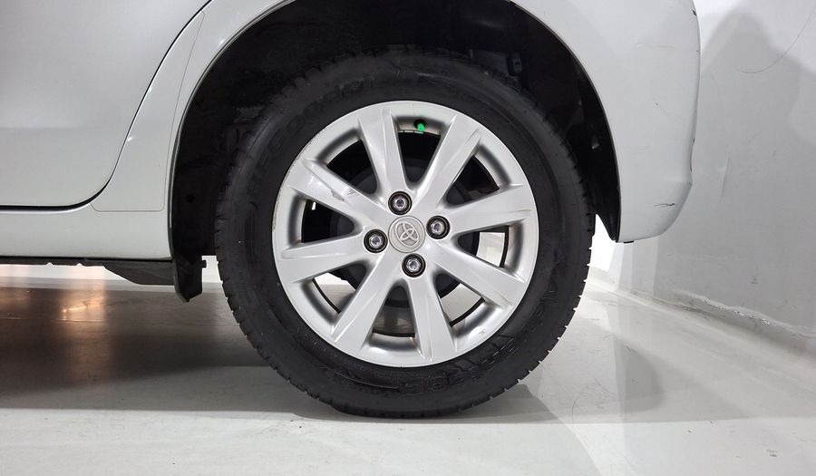 Toyota Yaris 1.5 PREMIUM AT 5PTAS Hatchback 2014