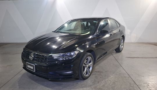 Volkswagen • Jetta