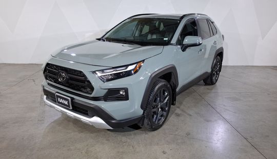 Toyota • RAV4