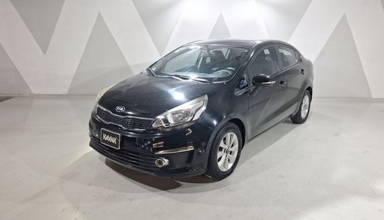 2017 • 70,009 km • Manual