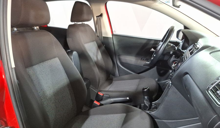 Volkswagen Polo 1.6 DESIGN & SOUND Hatchback 2020