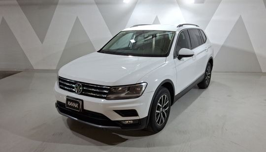 2018 • 84,172 km • Automático