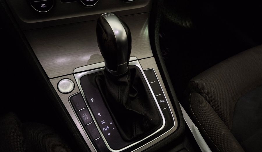 Volkswagen Golf 1.4 TSI DSG SPORT Hatchback 2017