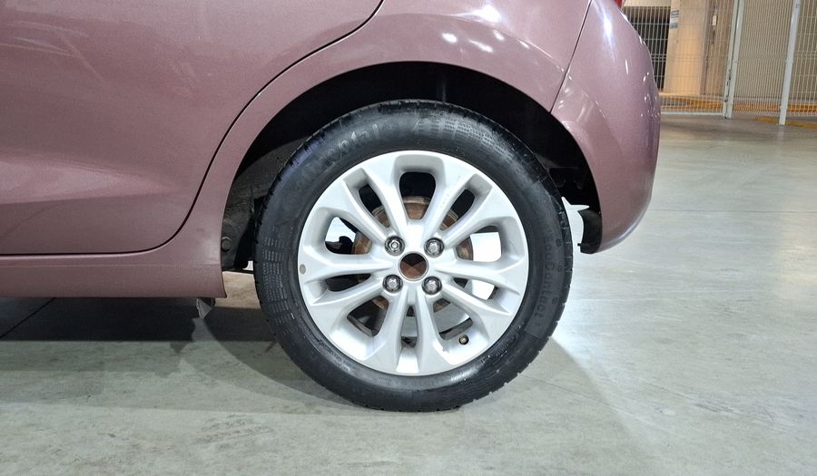 Chevrolet Spark 1.4 PREMIER G CVT Hatchback 2021