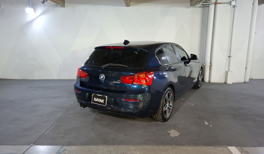 Bmw Serie 1 2.0 120IA SPORT LINE Hatchback 2017