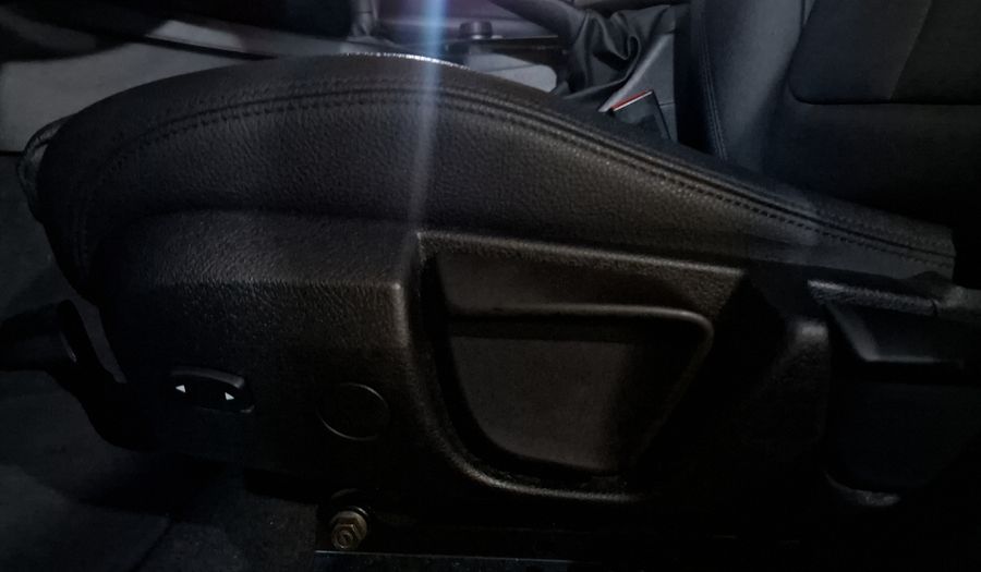 Bmw Serie 1 2.0 120IA SPORT LINE Hatchback 2017