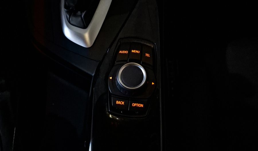 Bmw Serie 1 2.0 120IA SPORT LINE Hatchback 2017