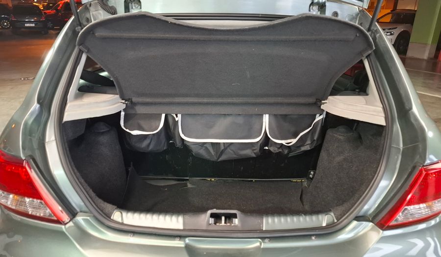 Volkswagen Gol Trend 1.6 PACK I Hatchback 2012