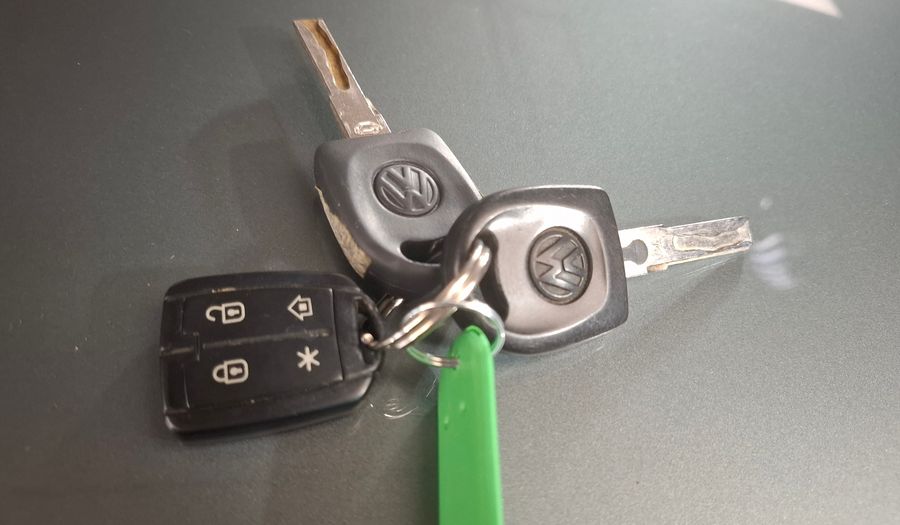 Volkswagen Gol Trend 1.6 PACK I Hatchback 2012