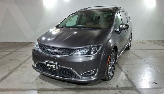 Chrysler • Pacifica
