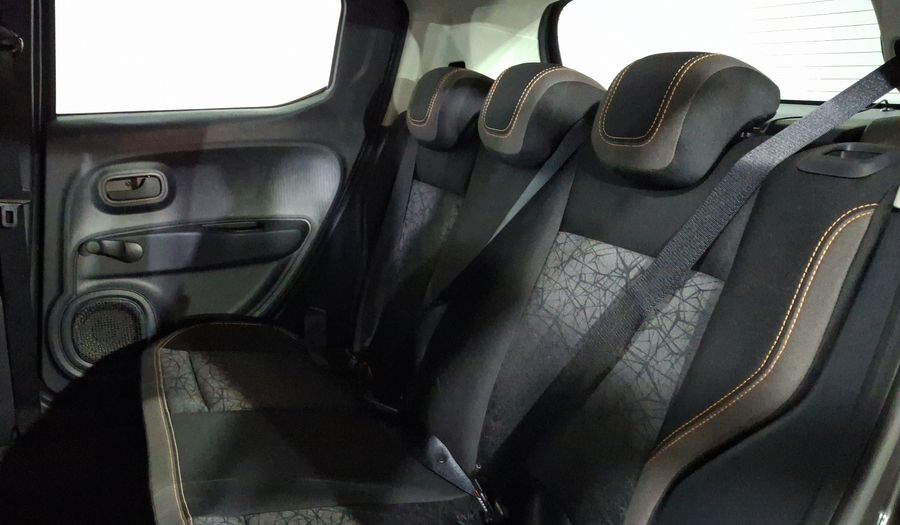 Fiat Mobi 1.0 TREKKING Hatchback 2023