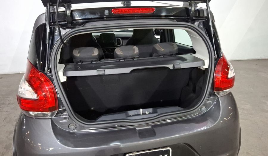 Fiat Mobi 1.0 TREKKING Hatchback 2023