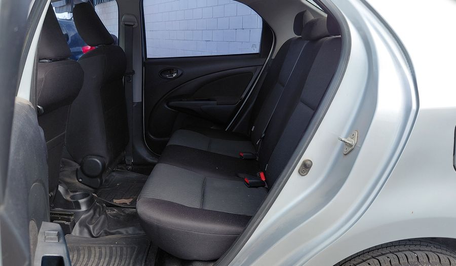 Toyota Etios 1.5 XLS Sedan 2020