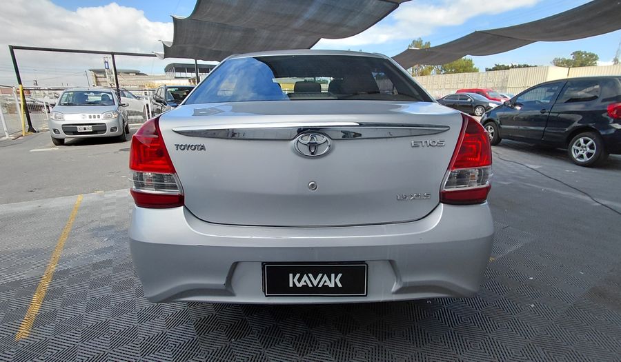 Toyota Etios 1.5 XLS Sedan 2020