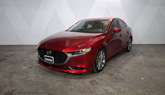 2021 • 39,217 km • Automático