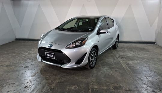 Toyota • Prius C