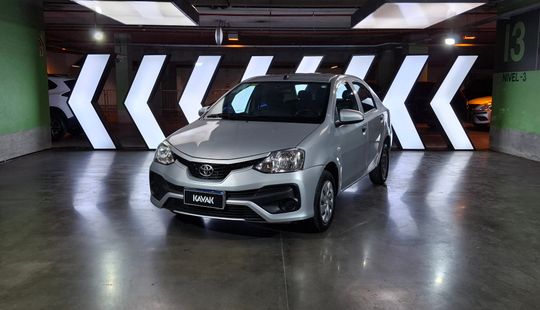 Toyota • Etios