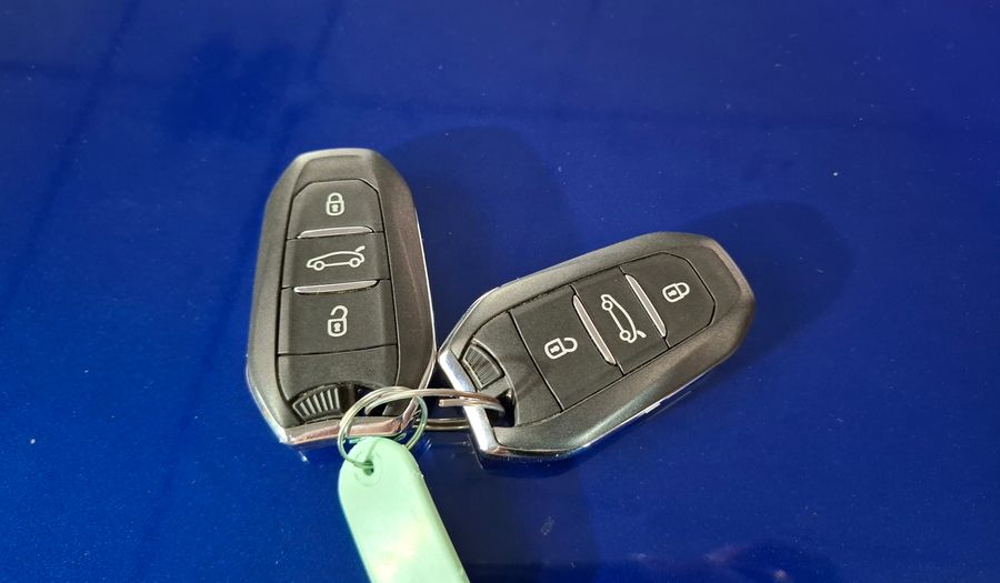 Peugeot 208 1.6L ALLURE Hatchback 2021