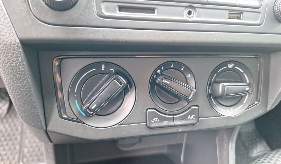 Volkswagen Voyage 1.6 TRENDLINE Sedan 2021