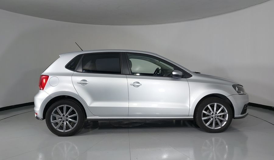 Volkswagen Polo 1.6 COMFORTLINE PLUS AUTO Hatchback 2021