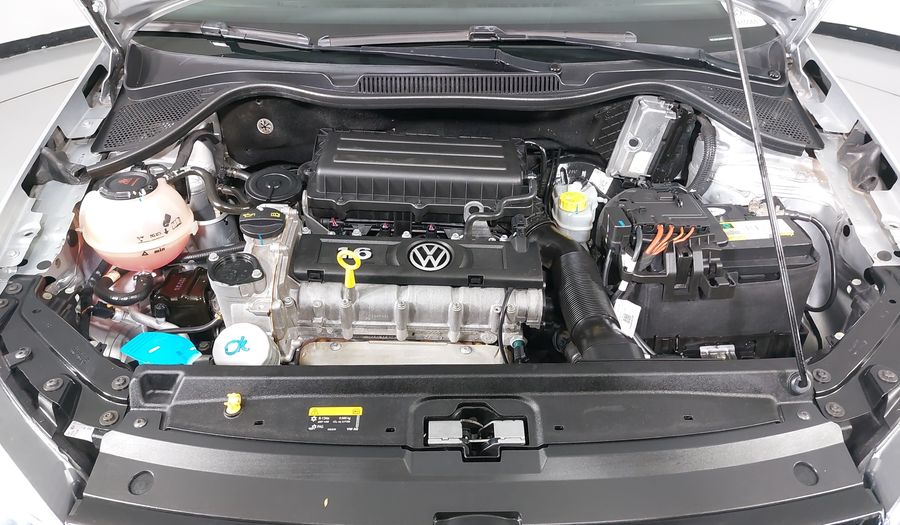 Volkswagen Polo 1.6 COMFORTLINE PLUS AUTO Hatchback 2021