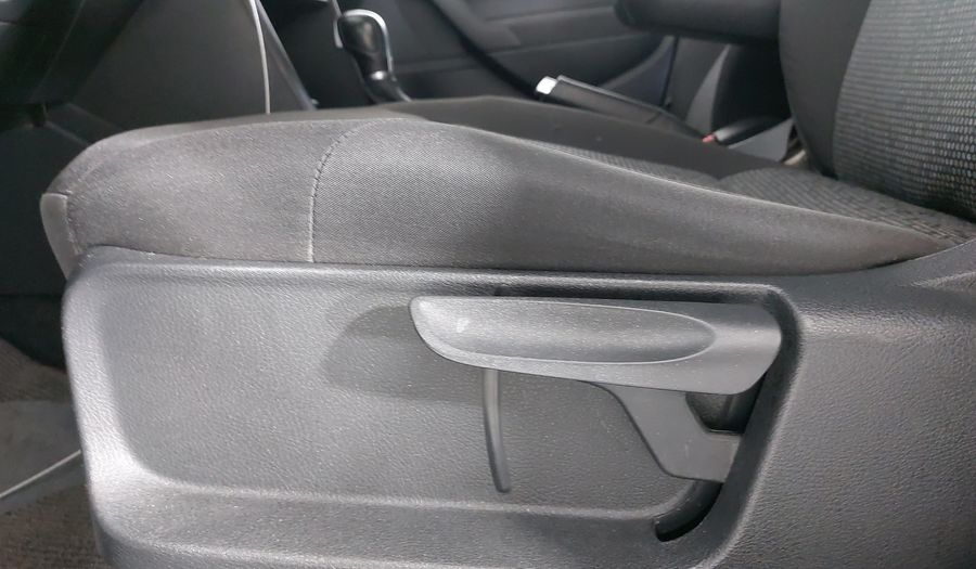 Volkswagen Polo 1.6 COMFORTLINE PLUS AUTO Hatchback 2021