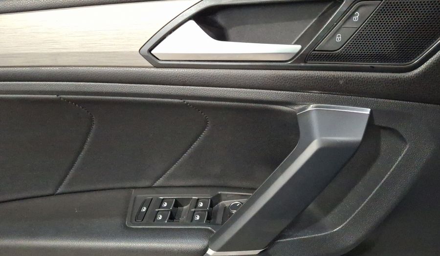 Volkswagen Tiguan 1.4 COMFORTLINE PIEL DCT Suv 2018