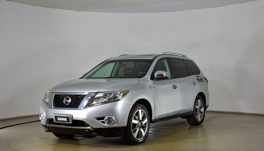 Nissan • Pathfinder