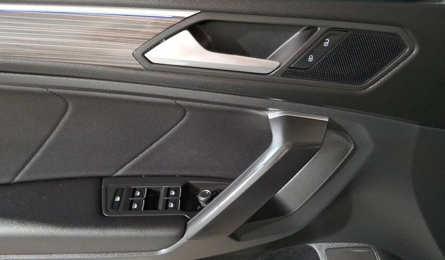 Volkswagen Tiguan 2.0 R-LINE DCT 4WD Suv 2022
