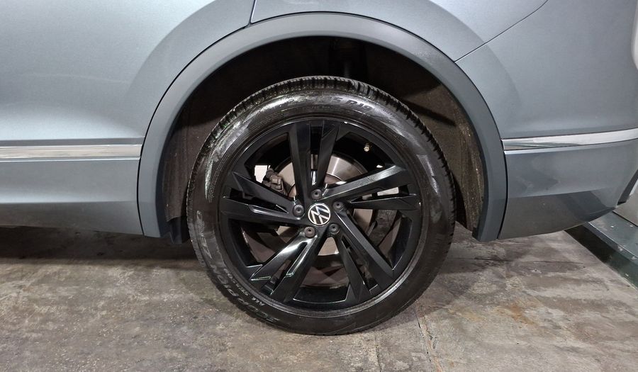 Volkswagen Tiguan 2.0 R-LINE DCT 4WD Suv 2022