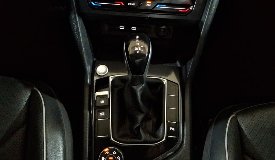 Volkswagen Tiguan 2.0 R-LINE DCT 4WD Suv 2022