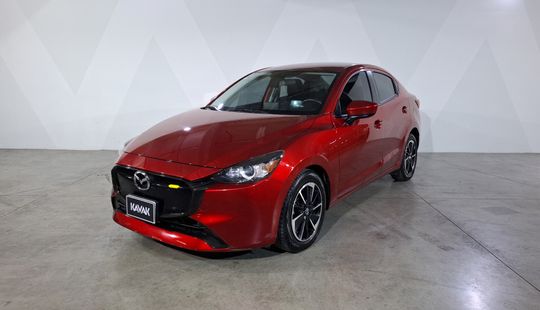Mazda • Mazda 2