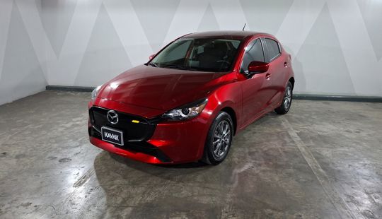 Mazda • Mazda 2