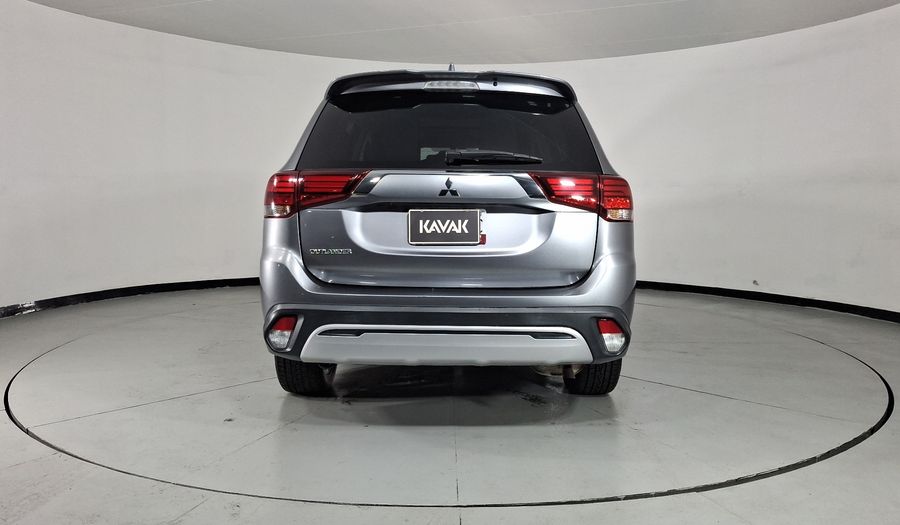 Mitsubishi Outlander 2.4 LIMITED CVT Suv 2019