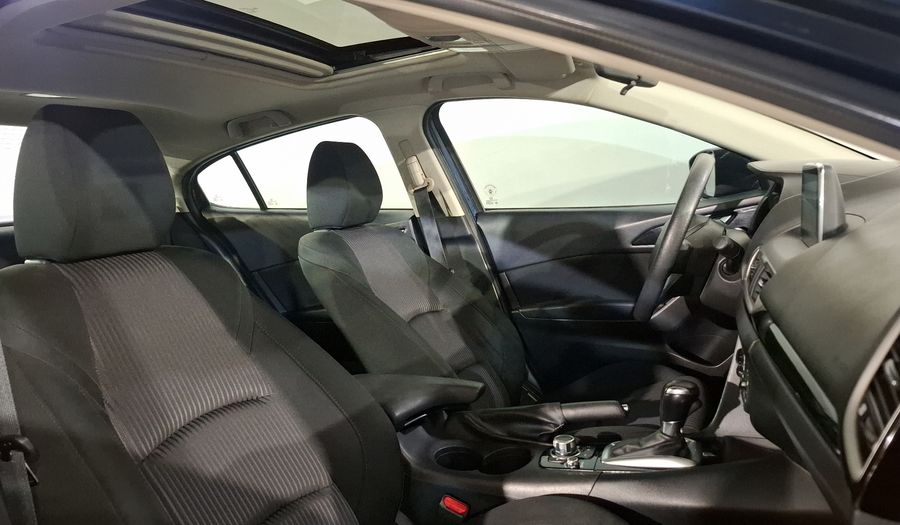 Mazda 3 2.0 SEDAN I TOURING TA Sedan 2015