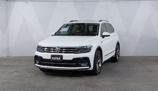 Volkswagen • Tiguan