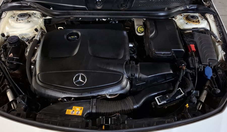 Mercedes Benz Clase Cla 1.6 CLA 200 SPORT DCT Coupe 2019