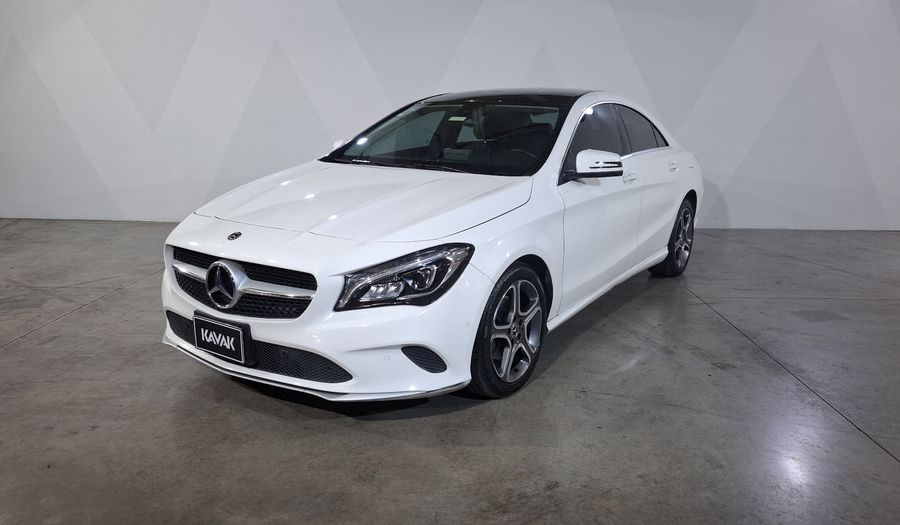 Mercedes Benz Clase Cla 1.6 CLA 200 SPORT DCT Coupe 2019