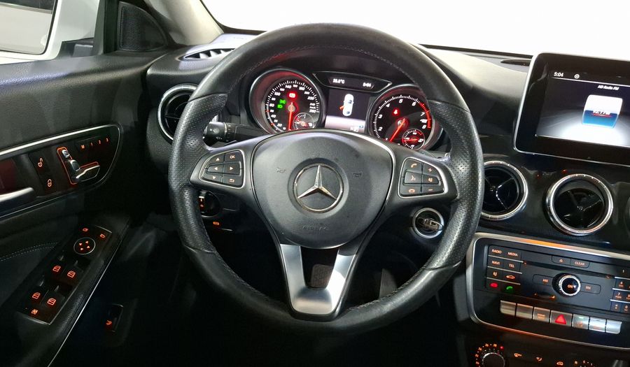 Mercedes Benz Clase Cla 1.6 CLA 200 SPORT DCT Coupe 2019