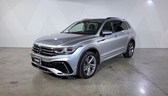 Volkswagen • Tiguan