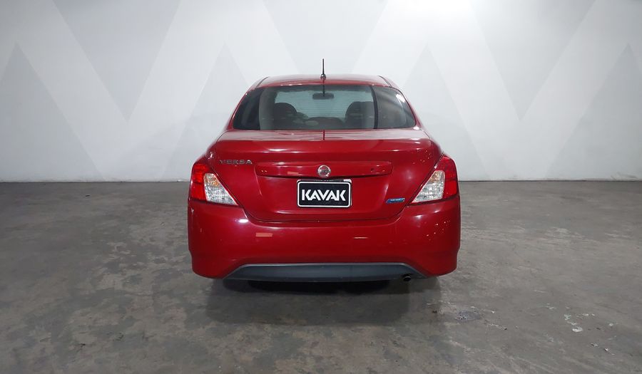 Nissan Versa 1.6 ADVANCE TM AC Sedan 2015