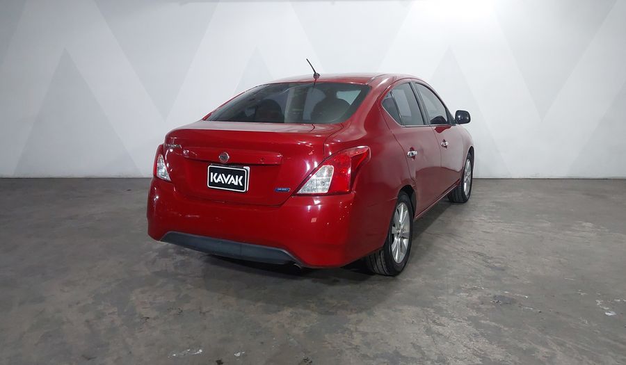 Nissan Versa 1.6 ADVANCE TM AC Sedan 2015