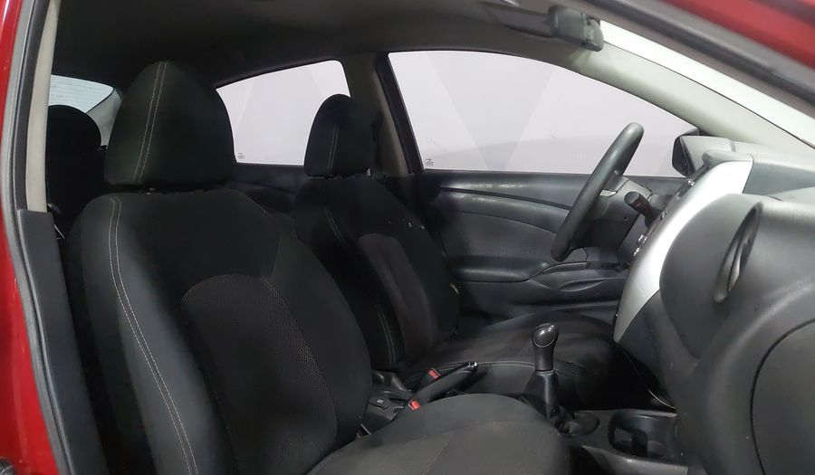 Nissan Versa 1.6 ADVANCE TM AC Sedan 2015