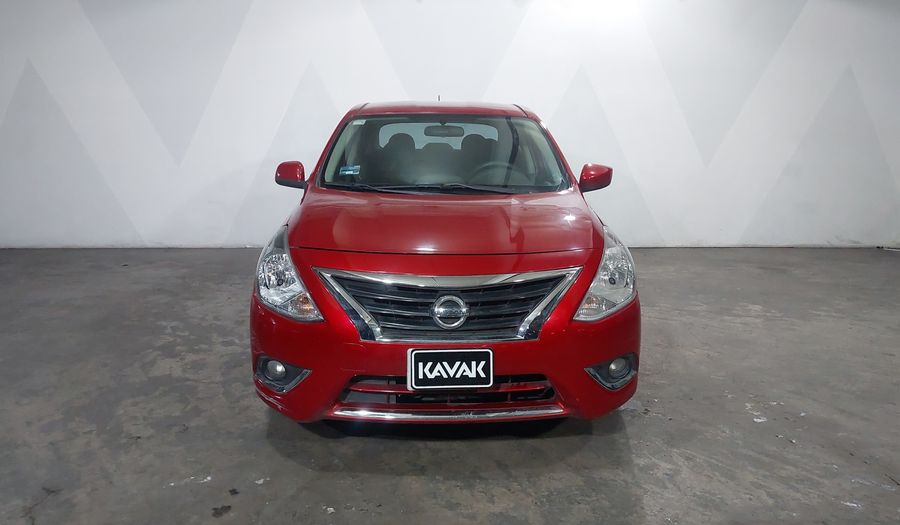 Nissan Versa 1.6 ADVANCE TM AC Sedan 2015