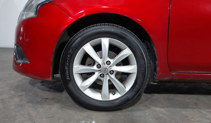 Nissan Versa 1.6 ADVANCE TM AC Sedan 2015