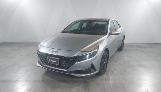 Hyundai • Elantra