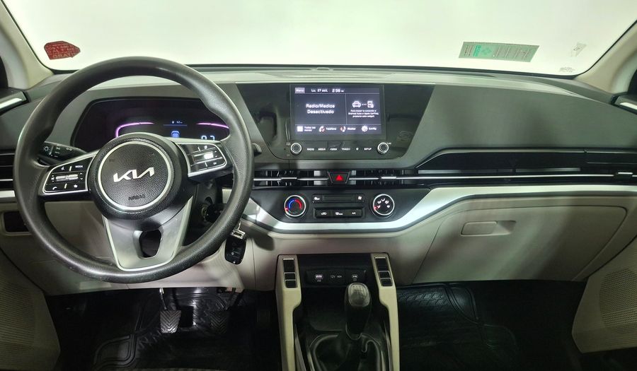 Kia Carens 1.5 LX Minivan 2022