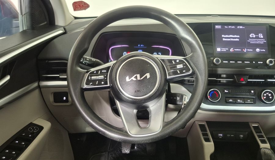 Kia Carens 1.5 LX Minivan 2022